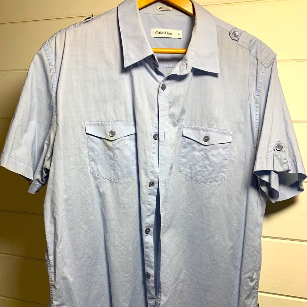 Calvin Klein Men’s S/S dress shirt